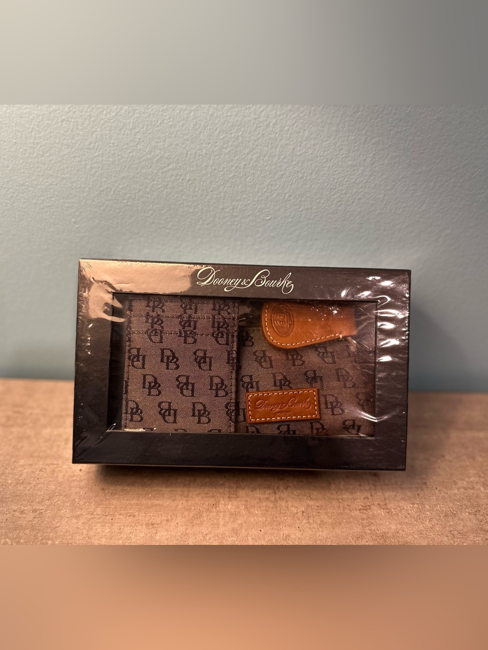 NIB Dooney and Bourke Monogram Wallet and Key Fob Gift Set